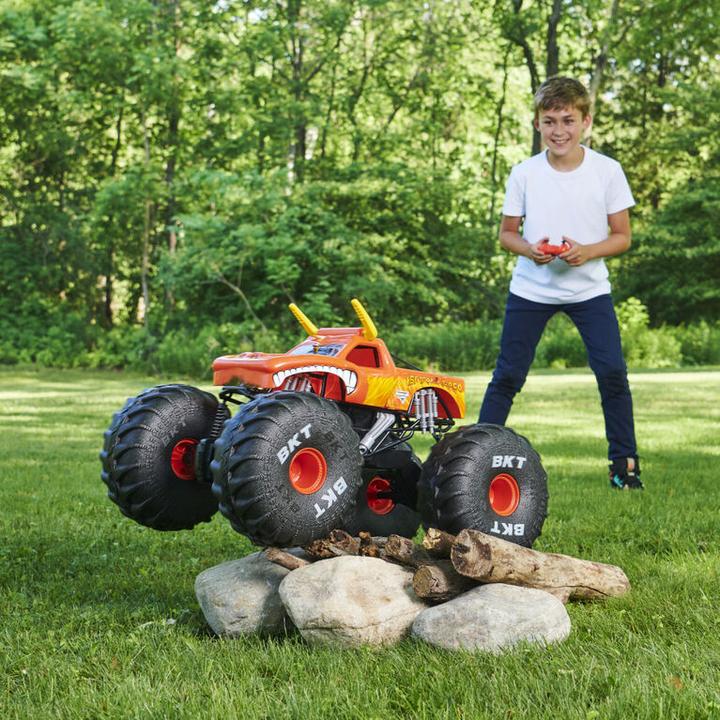 Produktbild Spin Master Official MEGA El Toro Loco, All-Terrain Remote Control Monster Truck