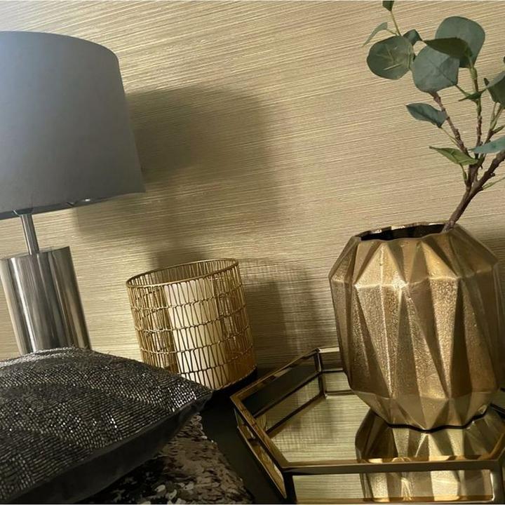 Actual product image Belgravia Amara Metallic textured wallpaper (53 x 1000 cm)