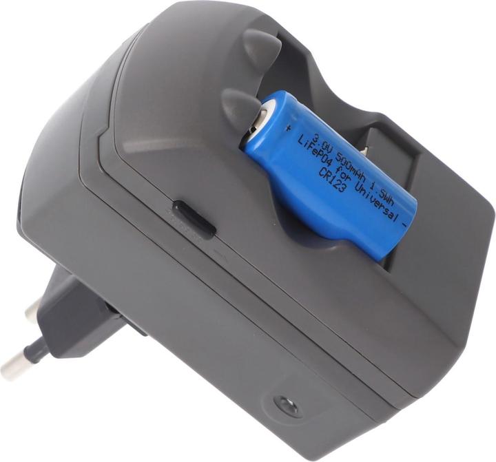 Image du produit AccuCell CR123A Chargeur double avec 2 batteries Li-ion CR123A incluses (2 pcs, CR123A, 500 mAh, Piles rechargeables + chargeur)