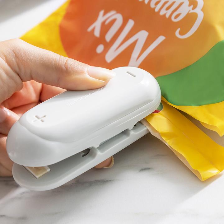 Produktbild InnovaGoods Beutelverschliesser mit Cutter und Aufhänger Baseyl (1 x)