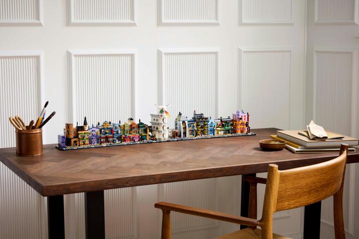 Produktbild LEGO Die Zauberläden der Winkelgasse (76444, LEGO Harry Potter)