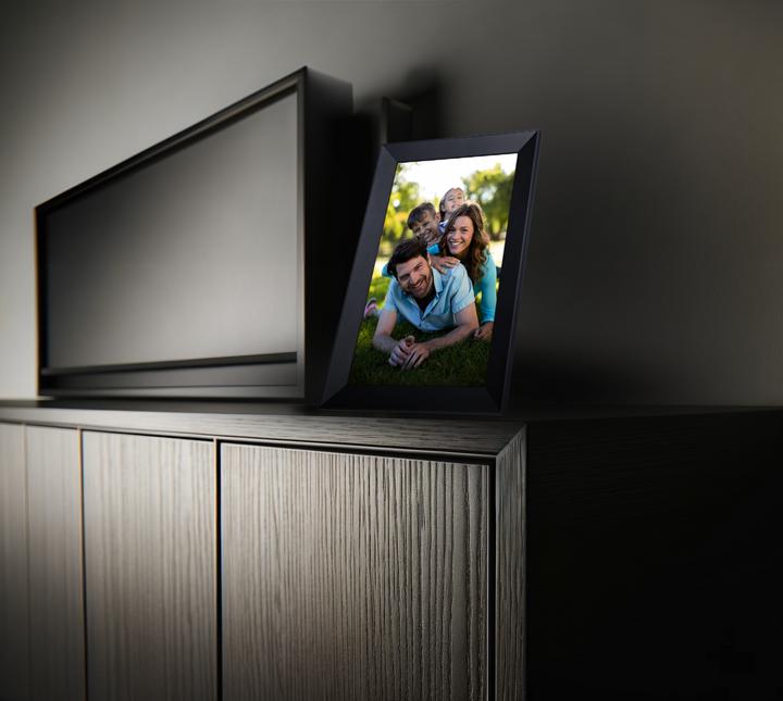 Actual product image Rollei Smart Frame WiFi 103 (10.10", 800 x 1280 pixels)