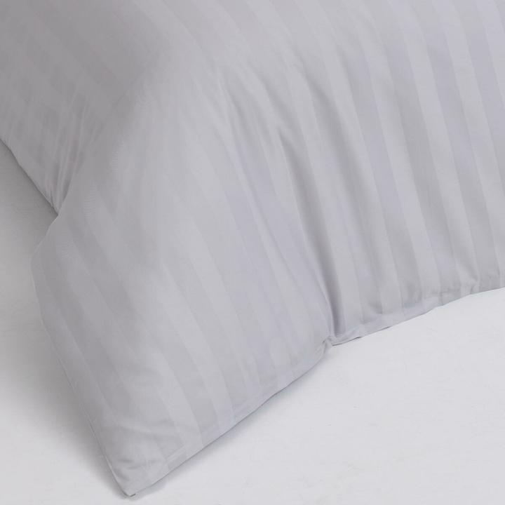 Actual product image Traumschlaf Uni stripes (Duvet cover, 155 x 220 cm)