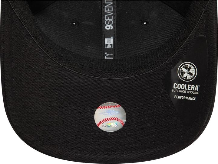 Actual product image New Era 9Seventy Stretch Snapback Cap - Los Angeles Dodgers