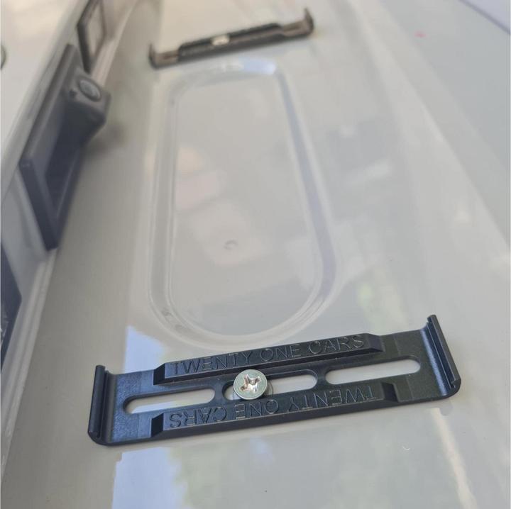 Actual product image 21cars Click licence plate holder long format (Front, Long format)