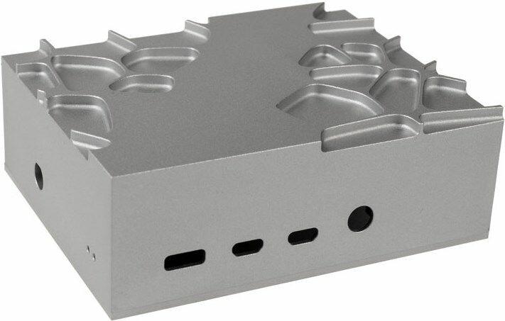 Actual product image Akasa Aluminium case for Raspberry Pi 4B with thermal kit