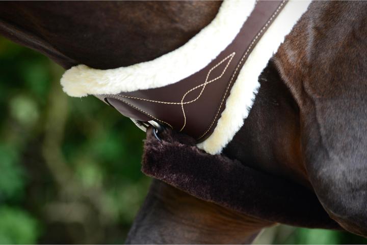 Produktbild Kentucky Horsewear Langgurt anatomisch mit künstl. Schaffell