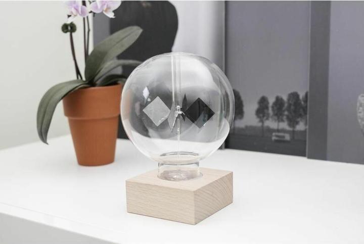 Image du produit Kikkerland Radiomètre solaire (11,5 x 12,5 x 16,5 cm)