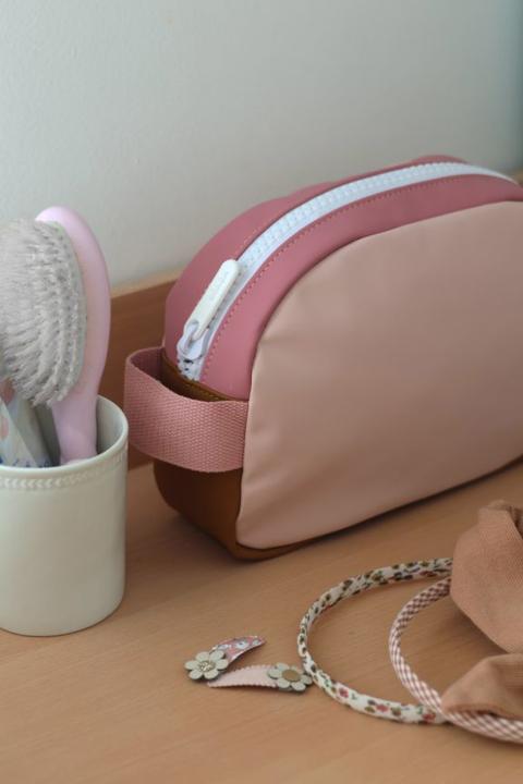 Actual product image Beaba Kulturbeutel Faro Rosa (2.50 l)