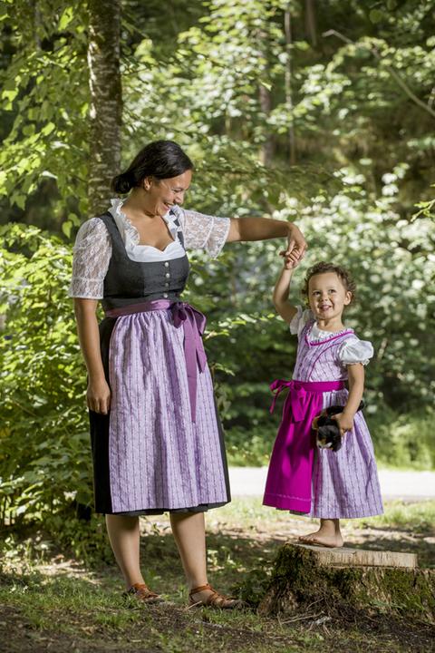 Immagine prodotto Jenni Hemden Edelweiss Dirndeli Helvetia (140)