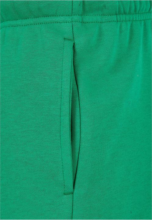 Actual product image Urban Classics Boys Basic Sweatshorts (146)