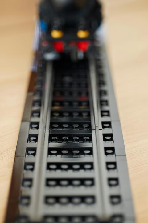 Actual product image LEGO 21344 The Orient Express (21344, LEGO Ideas, LEGO Rare Sets)