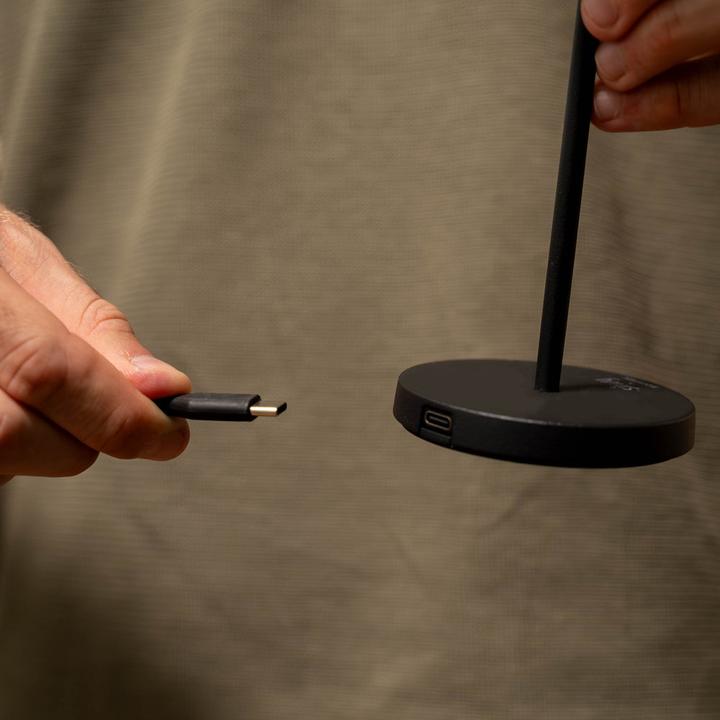 Immagine prodotto Silwy Magnet-Leuchte Portofino Black inkl. Platzset und Pad (198 lm)