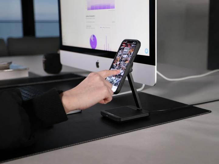 Produktbild Quad Lock Dual Desktop Charger (15 W)
