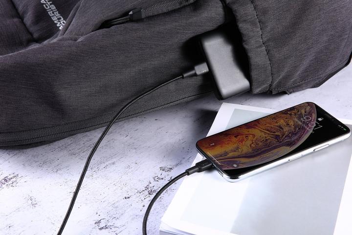 Produktbild Aukey CB-CL1 (1.20 m, USB 2.0)