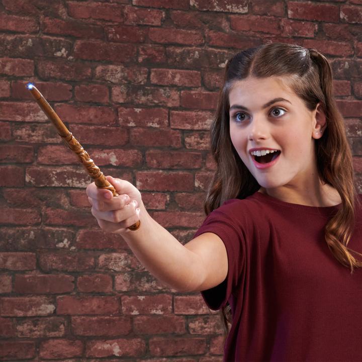 Actual product image Spin Master Wizarding World Harry Potter - Hermione Granger glow wand with Patronus projection, approx.