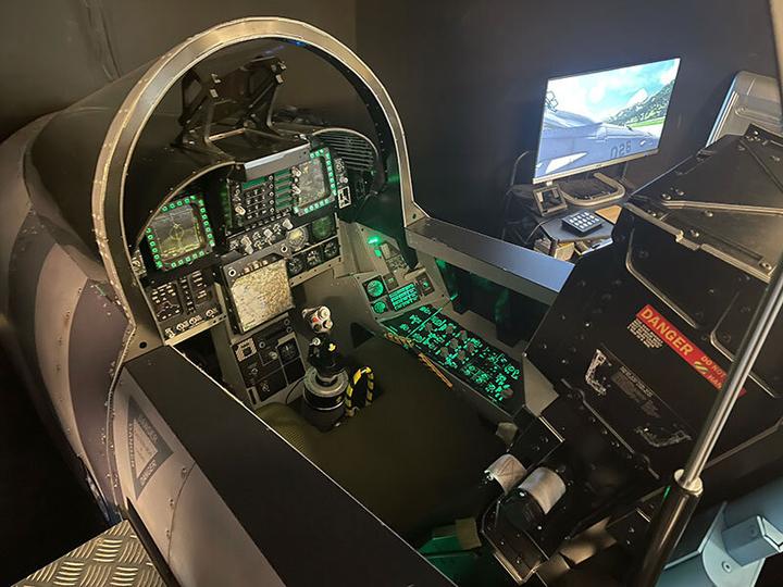 Produktbild Smartbox 1 adrenalingeladenes Erlebnis in einem Renn- oder Flugsimulator über 30 Min. für 2 Personen in Züric (2 Pers.)