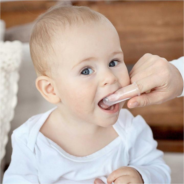 Actual product image Haakaa Silicone Fingerbrush Set