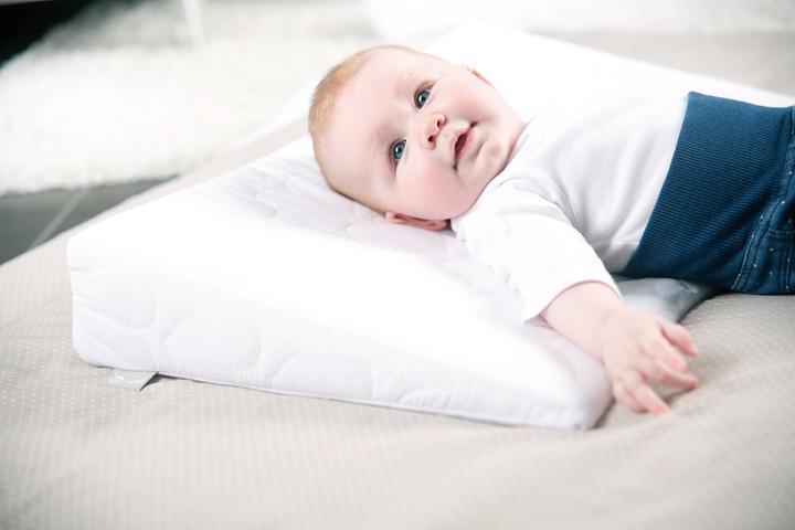 Actual product image Roba Wedge pillows (60 x 35 cm)