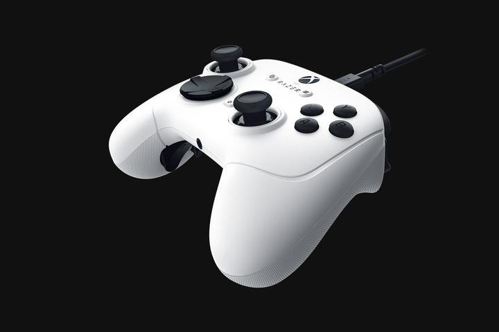 Image du produit Razer Wolverine V3 Tournament Edition (PC, Xbox Series X, Xbox Series S)