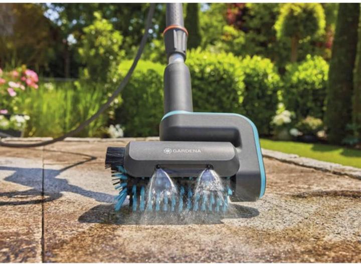 Produktbild Gardena Akku-Multi-Reiniger Aqua Brush Patio 03/18V P4A solo (Akkubetrieb)