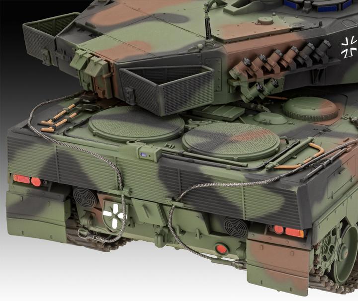Actual product image Revell Leopard 2 A6M+