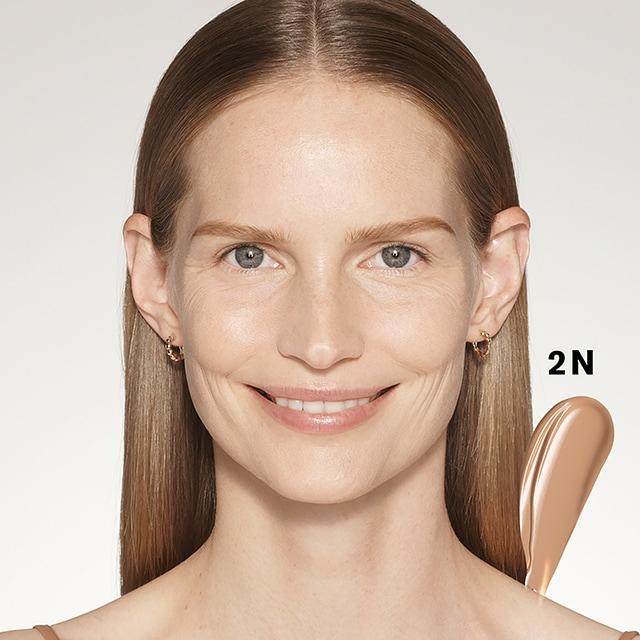Image du produit Estée Lauder Futurist Brighten Skinceal No 2N (N° 2N - Léger Moyen)