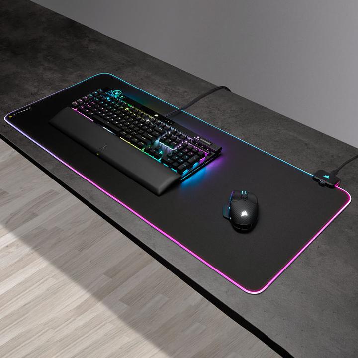 Produktbild Corsair MM700 RGB Extended (XXL)