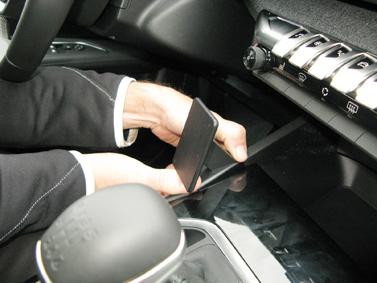 Produktbild Brodit 855275 Autohalterung Peugeot 3008 17-18