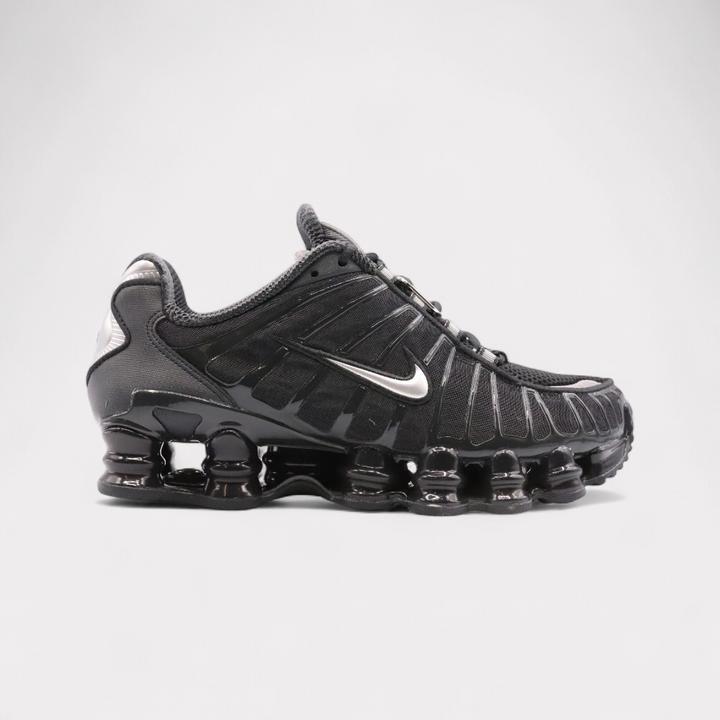 Off Noir, Metallic Silver