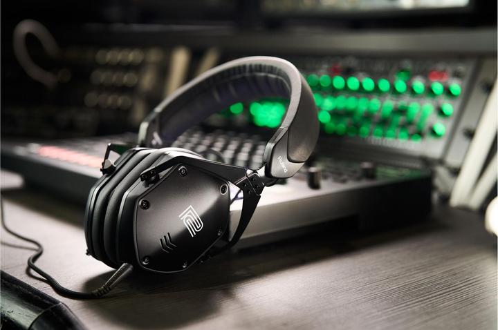 Actual product image Roland VMH-S100 (No noise cancelling, Cable)