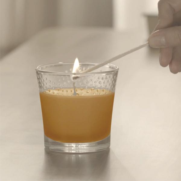 Produktbild Glade Duftkerze Honey & Chocolate