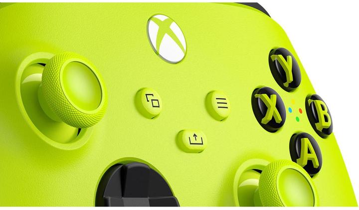 Actual product image Microsoft Wireless Controller - Electric Volt (Xbox Series S, Xbox One S, PC, Xbox One X, Xbox Series X)