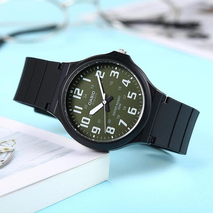 Image du produit Casio MW-240-3B (Montre analogique, 43 mm)