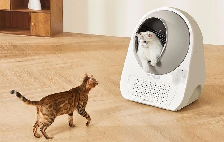 Actual product image Catlink Scooper Pro Ultra intelligent self-cleaning cat litter box with AI camera (Cat litter tray open)