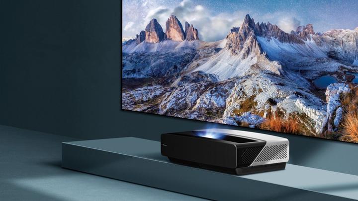 Actual product image Hisense 100L5F-D12 including screen (4K, 2700 lm)