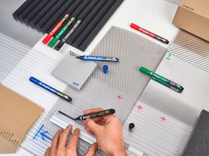 Actual product image Pilot Permanent Marker 100 XL 15+5 Free Black (Black, 4.50 mm, 15 x)