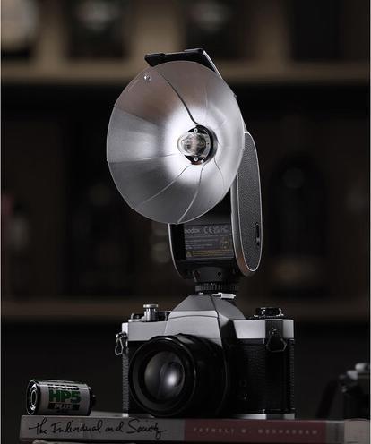 Produktbild Godox Retro Lux Senior (Aufsteckblitz, Sony, Pentax, Fujifilm, Canon, Nikon, Olympus)