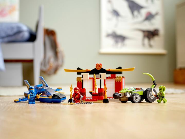 Actual product image LEGO Power struggle with the thunder jet (71703, LEGO Ninjago)