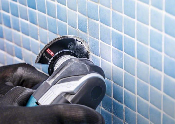 Produktbild Bosch Professional Zubehör EXPERT Grout Segment Blade ACZ 85 RD4 Blatt für Multifunktionswerkzeuge, 85 mm
