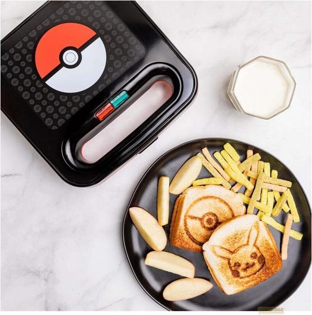 Immagine prodotto Uncanny Brands POKEMON - Pokeball - Apparecchio a panino Panini