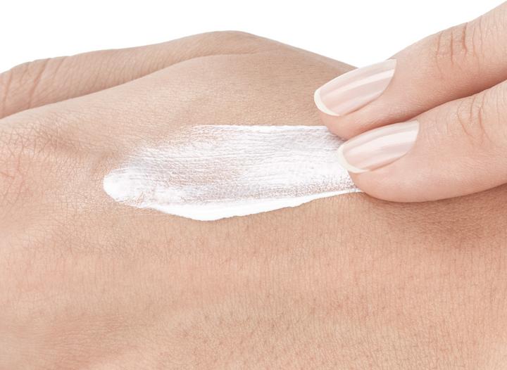 Actual product image Vichy Capital Soleil sun protection milk (Suntan lotion, SPF 50+, 300 ml, 331 g)