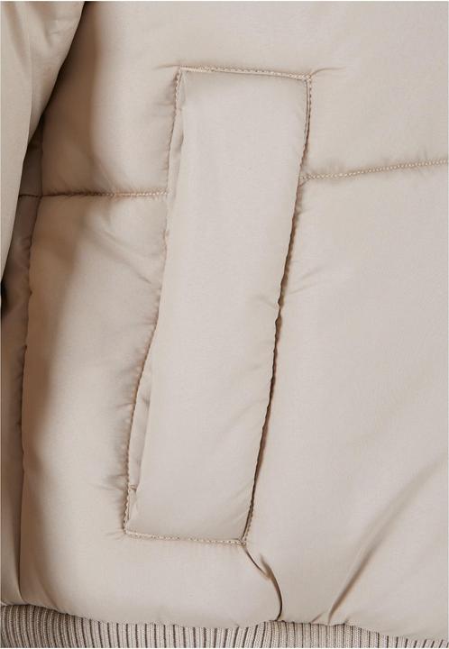 Actual product image Urban Classics Ladies Puffer Blouson - 126819 (5XL)