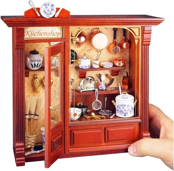 Produktbild Reutter 102.797/9 - Haushaltswarengeschäft mit Beleuchtung - Schaufensterladenserie 7