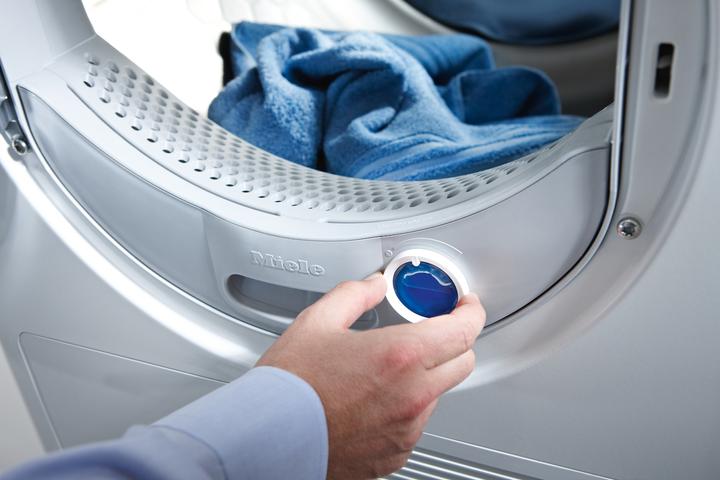 Produktbild Miele Aqua (50 Waschgänge, Flüssigwaschmittel)