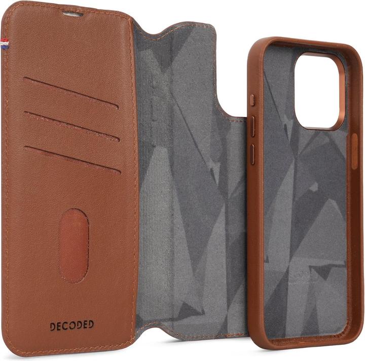 Actual product image Decoded Detachable Wallet Case (Apple iPhone 15 Pro Max)