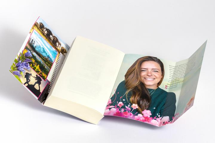 Produktbild A Mountain Between Us (Deutsch, Jenni Krawiec, 2025)