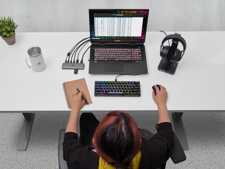 Actual product image Corsair USB 100 (USB-C, 4 Ports)