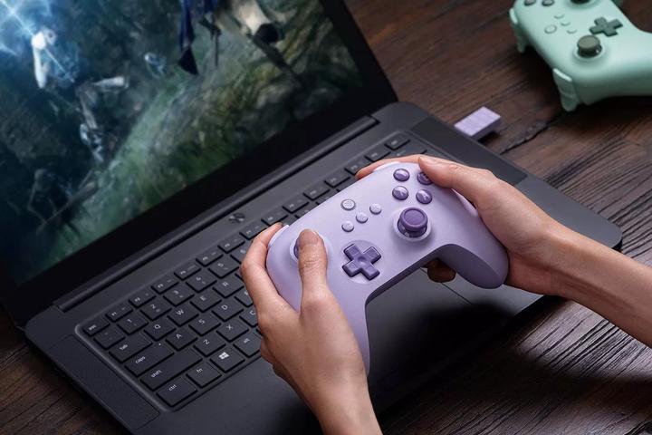 Actual product image 8bitdo Ultimate C 2.4G (Android, PC)