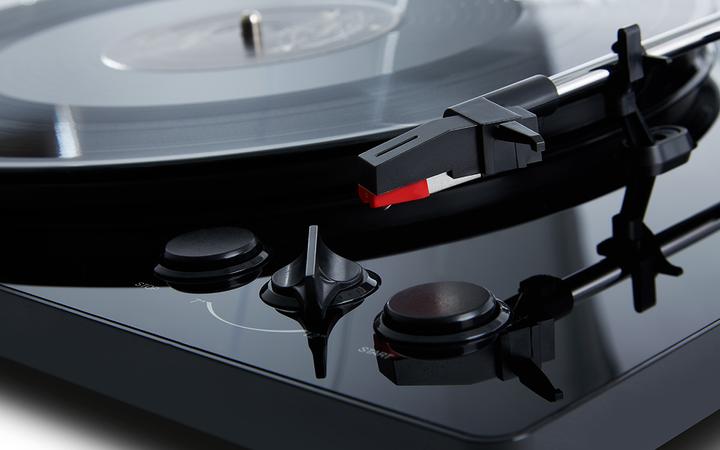 Produktbild Akai Professional Bt100 (Einstiegsklasse, Manuell)